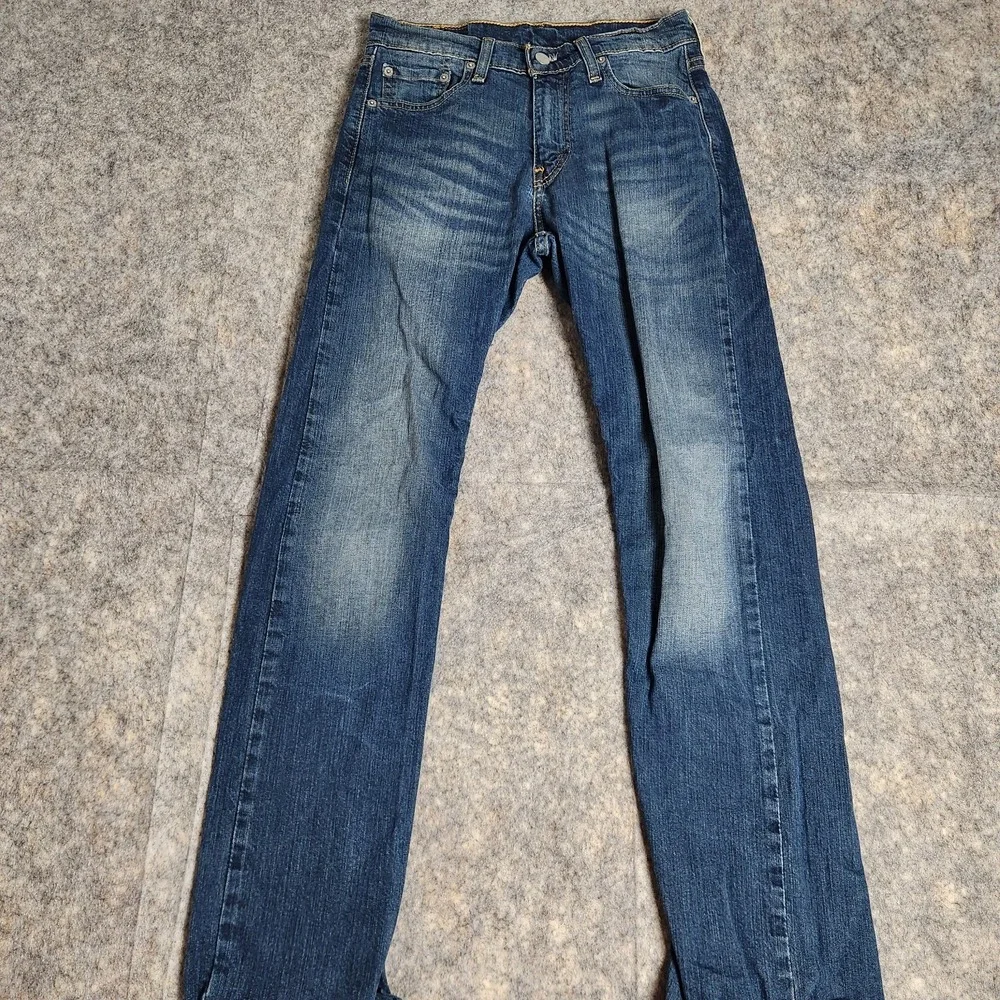 Levis 513 Slim Straight Jeans Men 28x30 Blue Dark Wash Denim Faded Whiskers